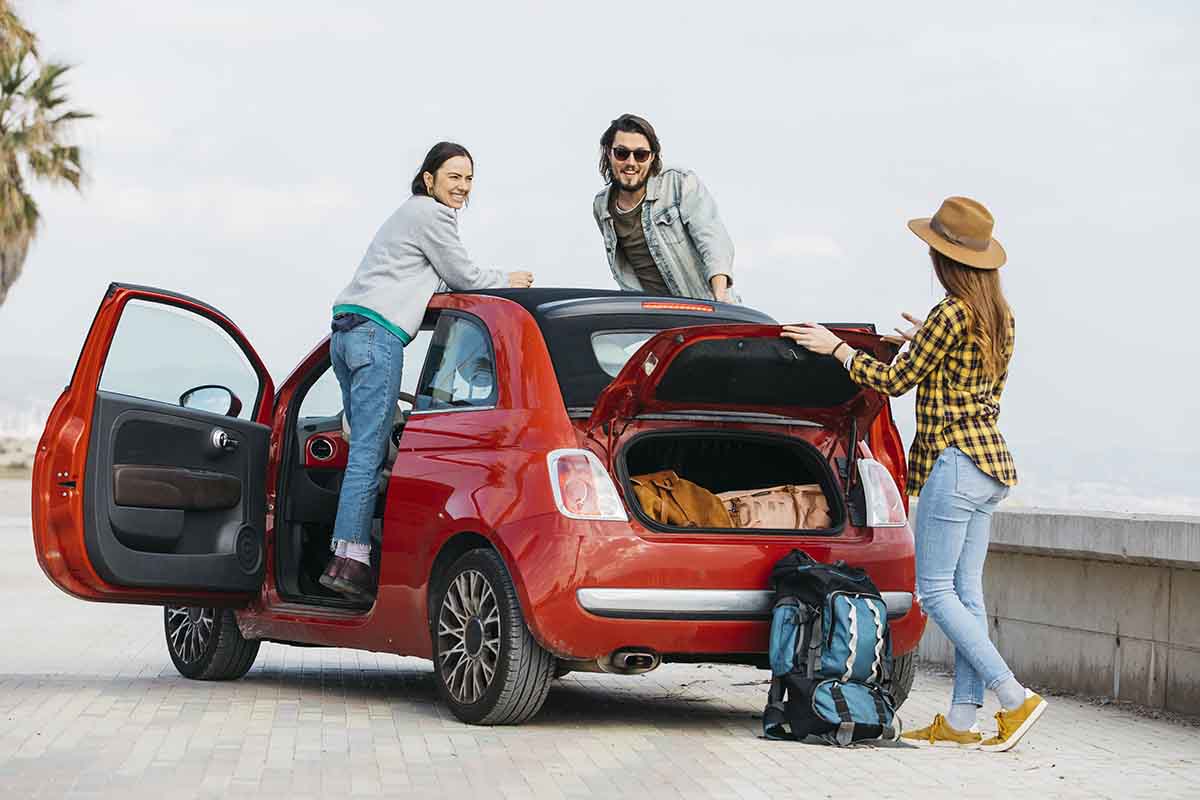 coche equipaje vacaciones alquiler peso